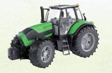 1.16 Scale Model Tractors
